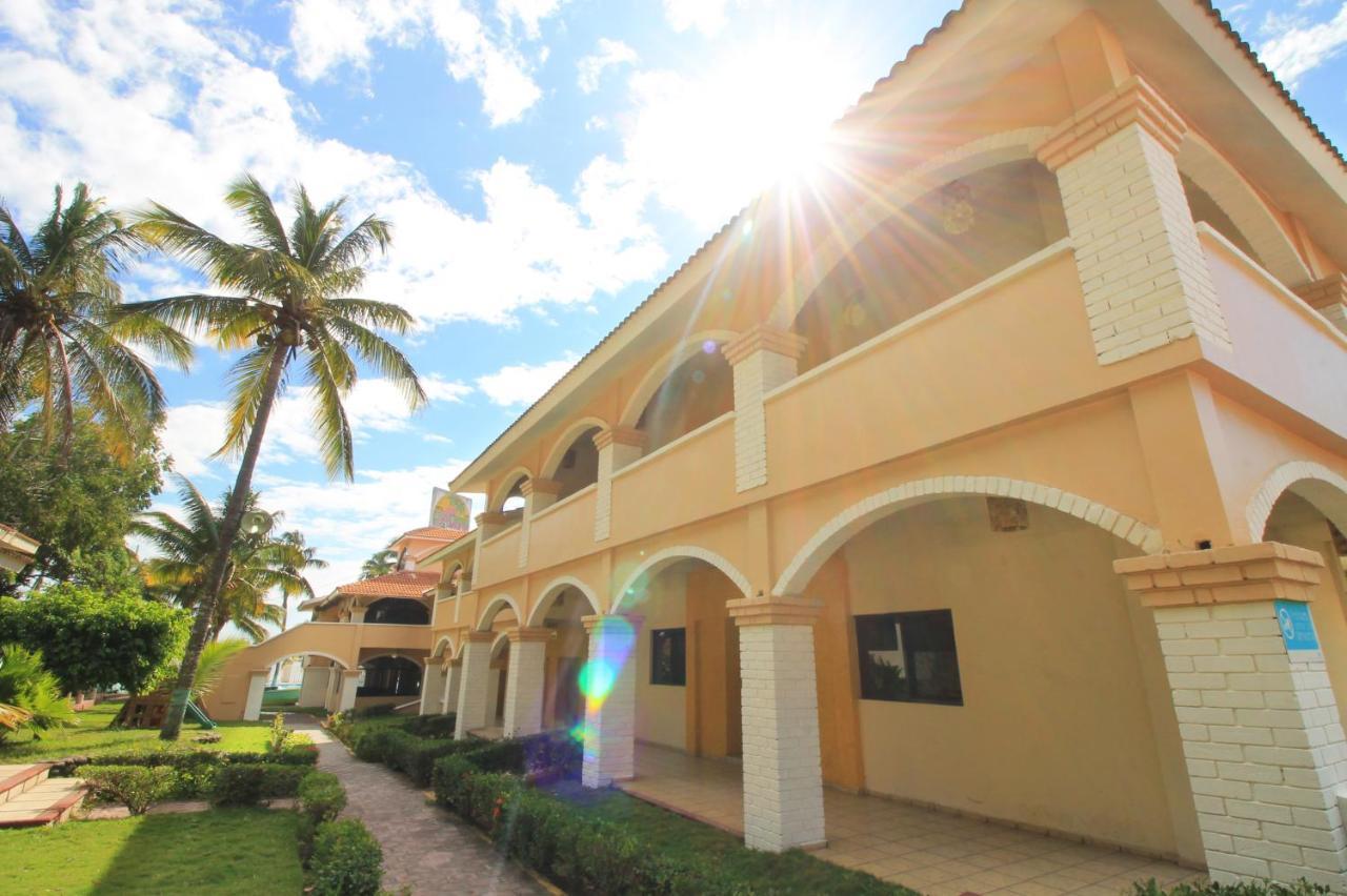 Hotel Gran Palmeiras Playa Chachalacas Exterior photo